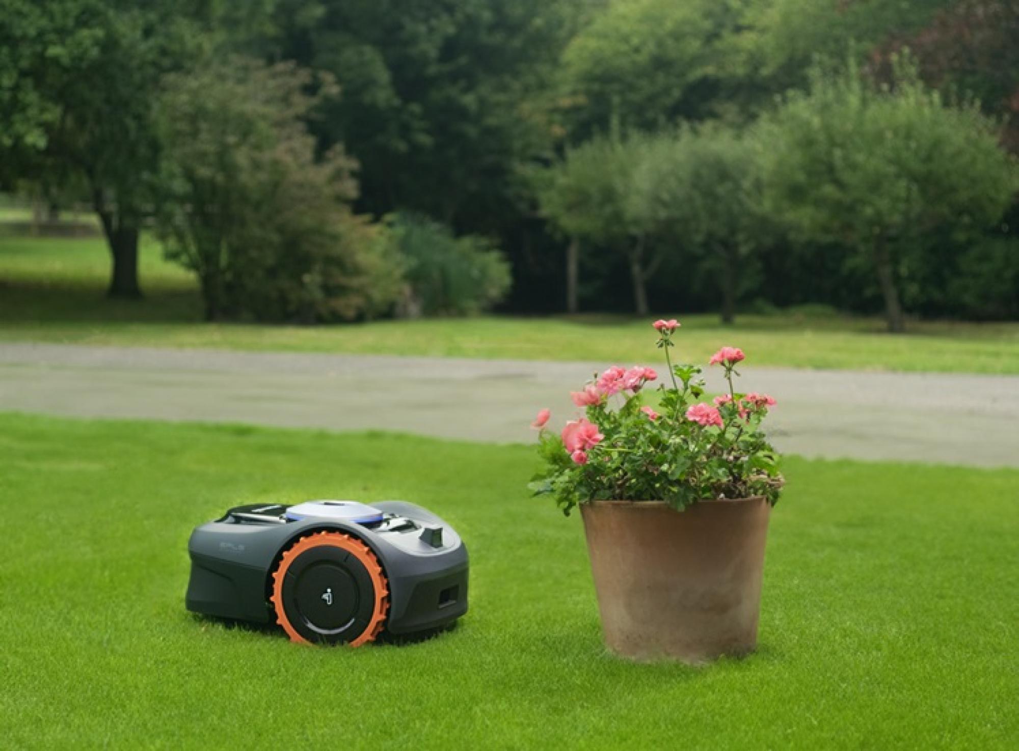 Segway i108E robotfűnyíró 