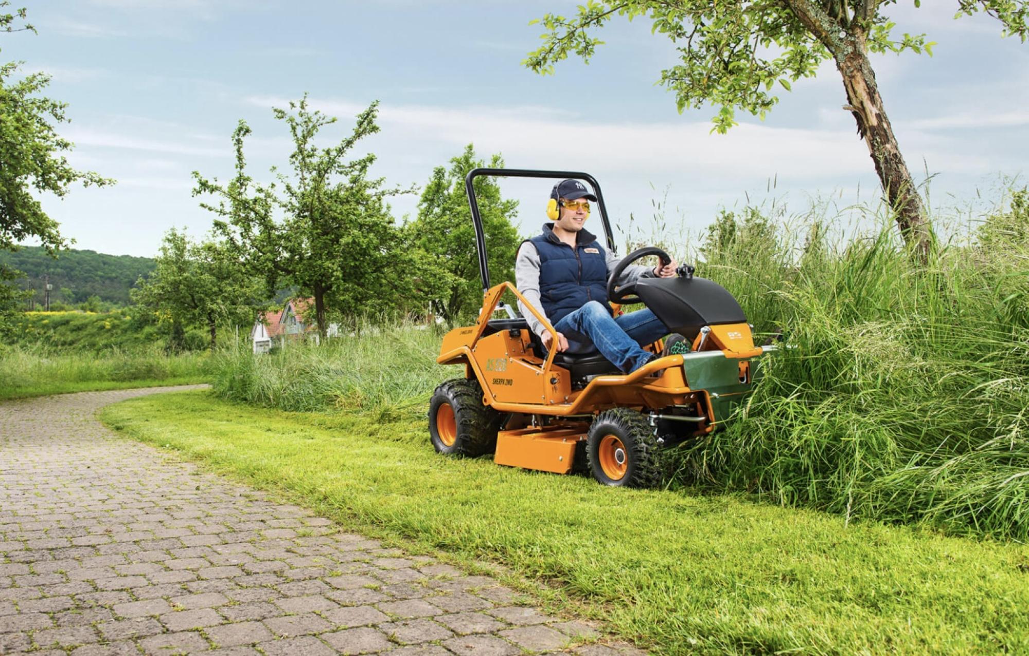 AS-Motor AS 920 Sherpa 2WD felülős magasgazvágó Briggs&Stratton motorral