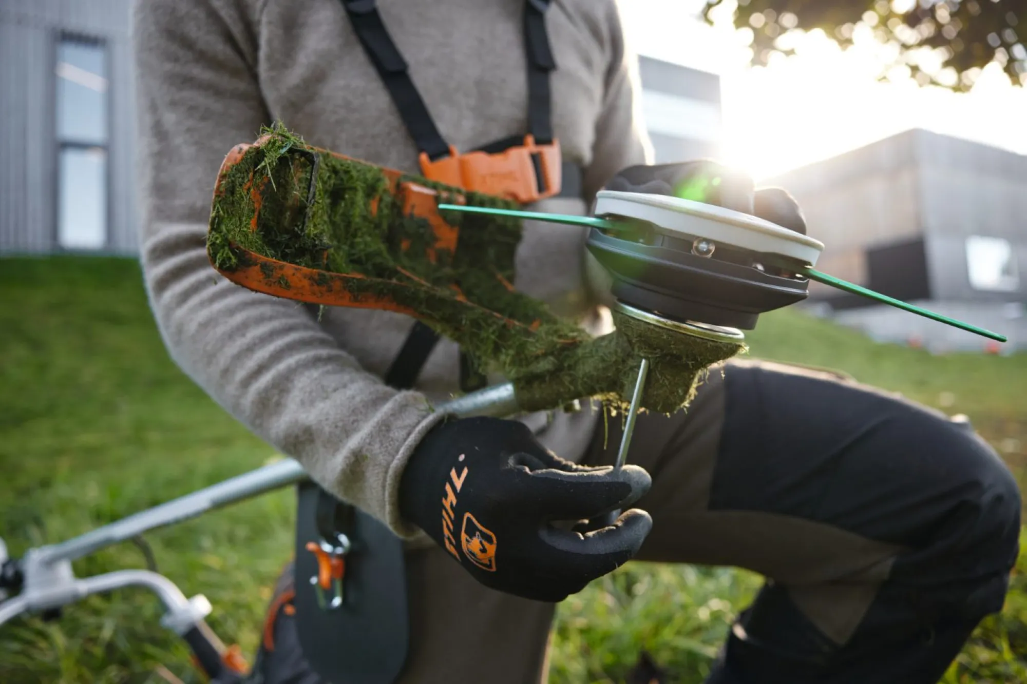 STIHL FSA 120 AP Akkumulátoros fűkasza (AP 30 akkumulátorral és AL 101 töltővel)