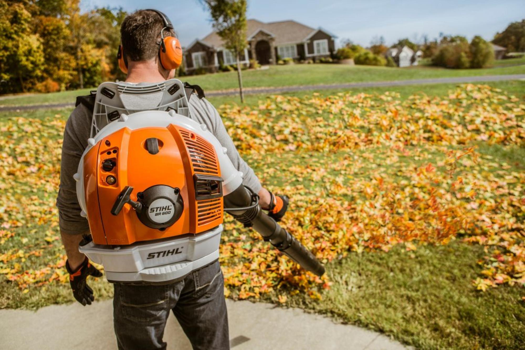STIHL BR 600 Benzinmotoros fúvógép